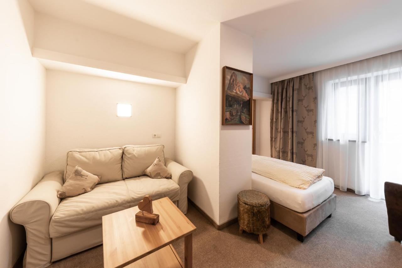 Pension St.Lukas Пфундс Екстериор снимка