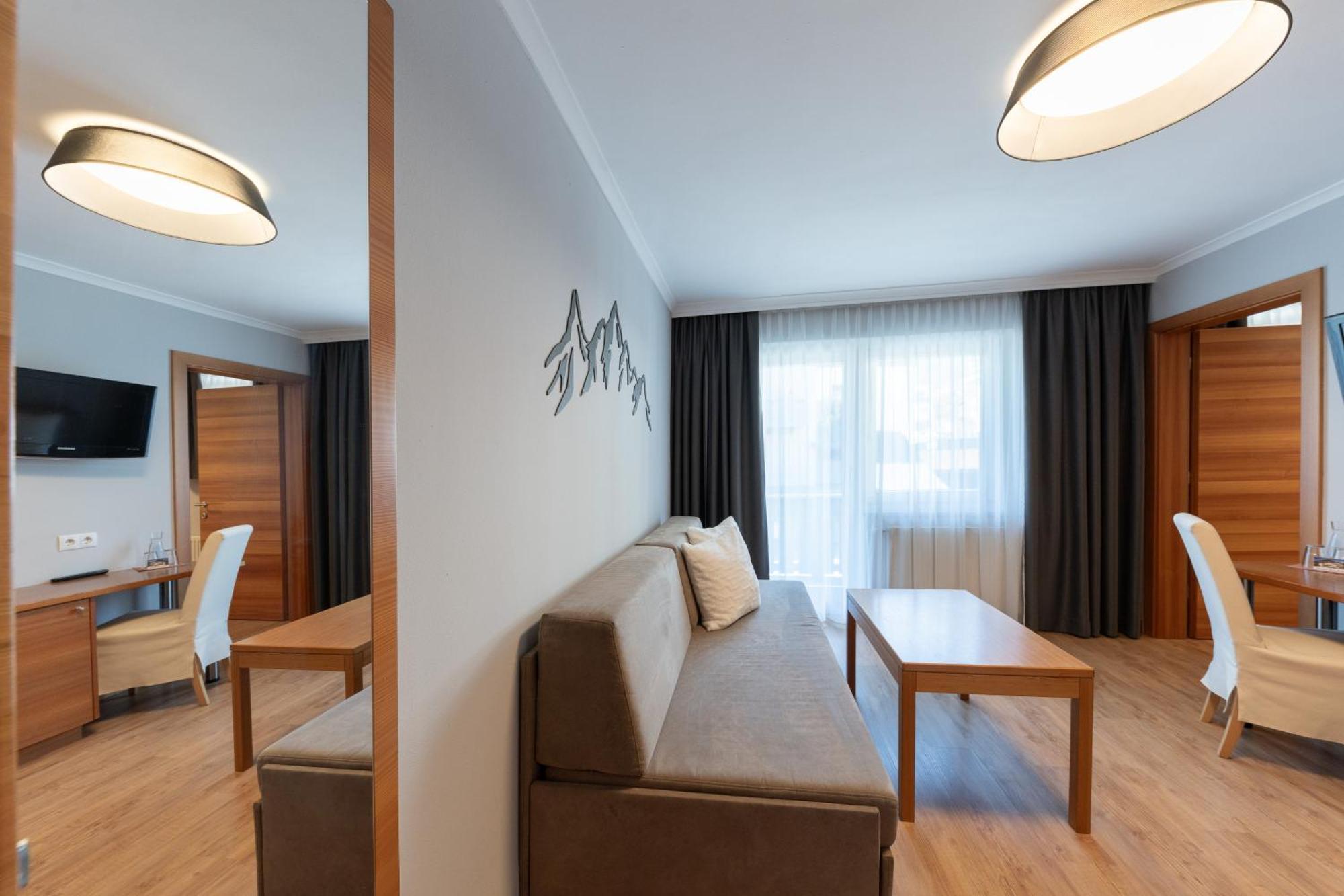 Pension St.Lukas Пфундс Екстериор снимка