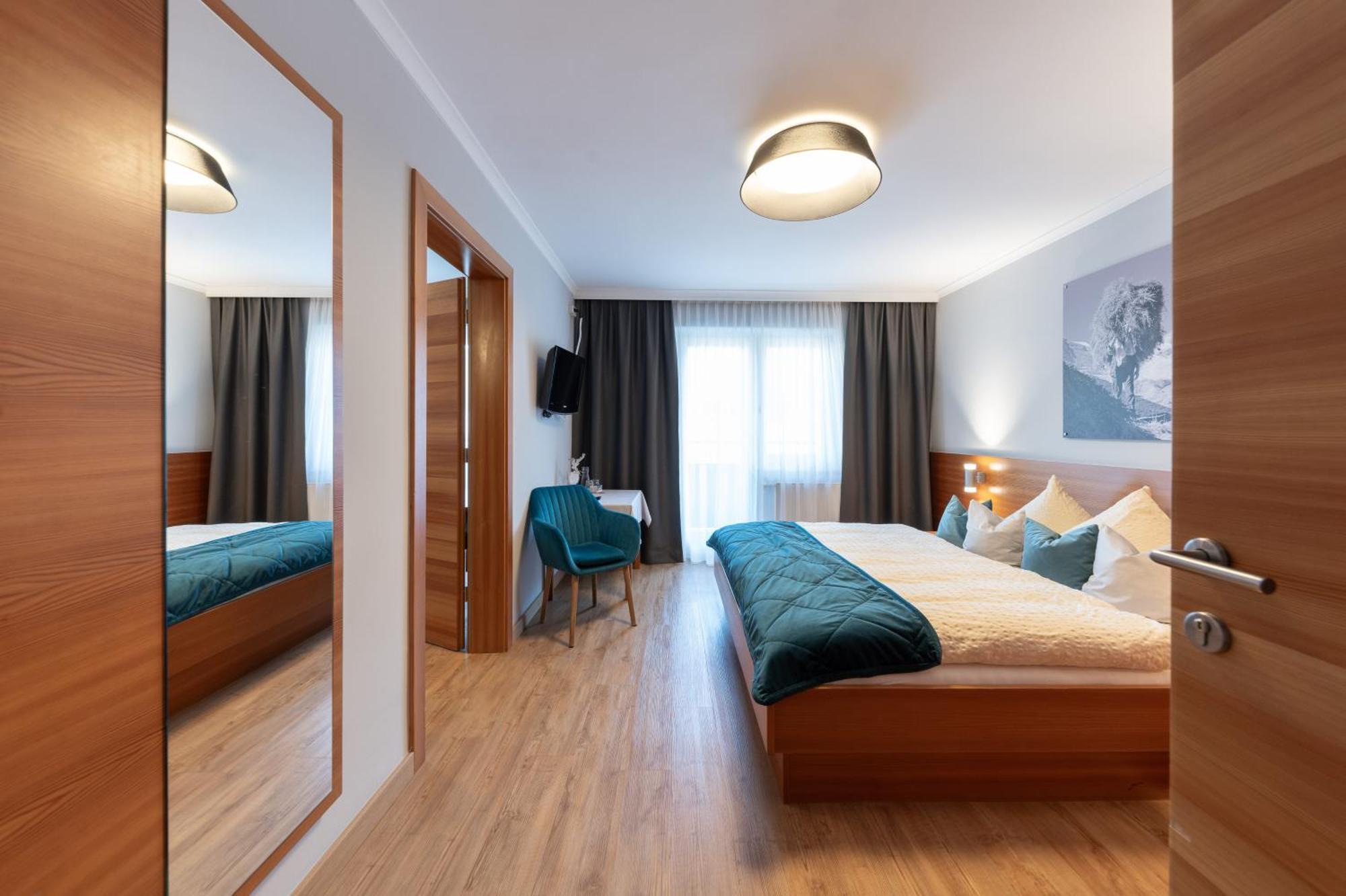 Pension St.Lukas Пфундс Екстериор снимка